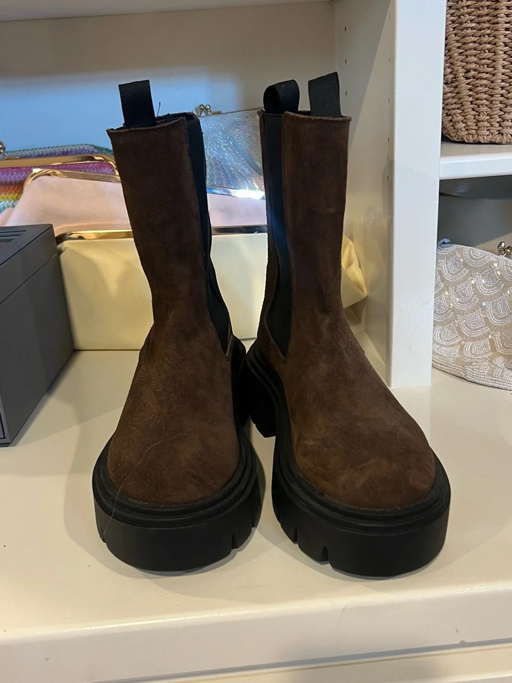 Steve Madden Wisteria Brown Suede Chelsea Lug Boots 100% leather